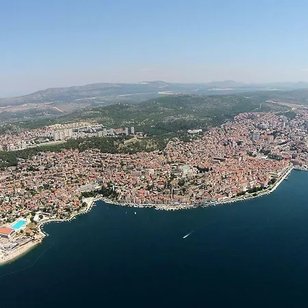 By The Sea - 17671 Sibenik