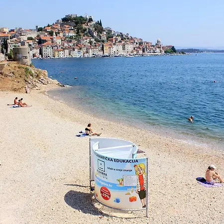 Guest house By The Sea - 17671 Sibenik