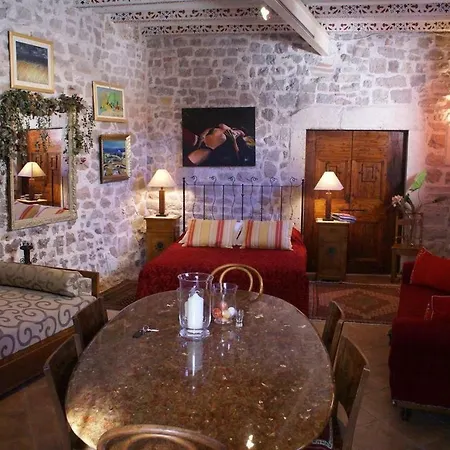By The Sea - 17671 Guest house